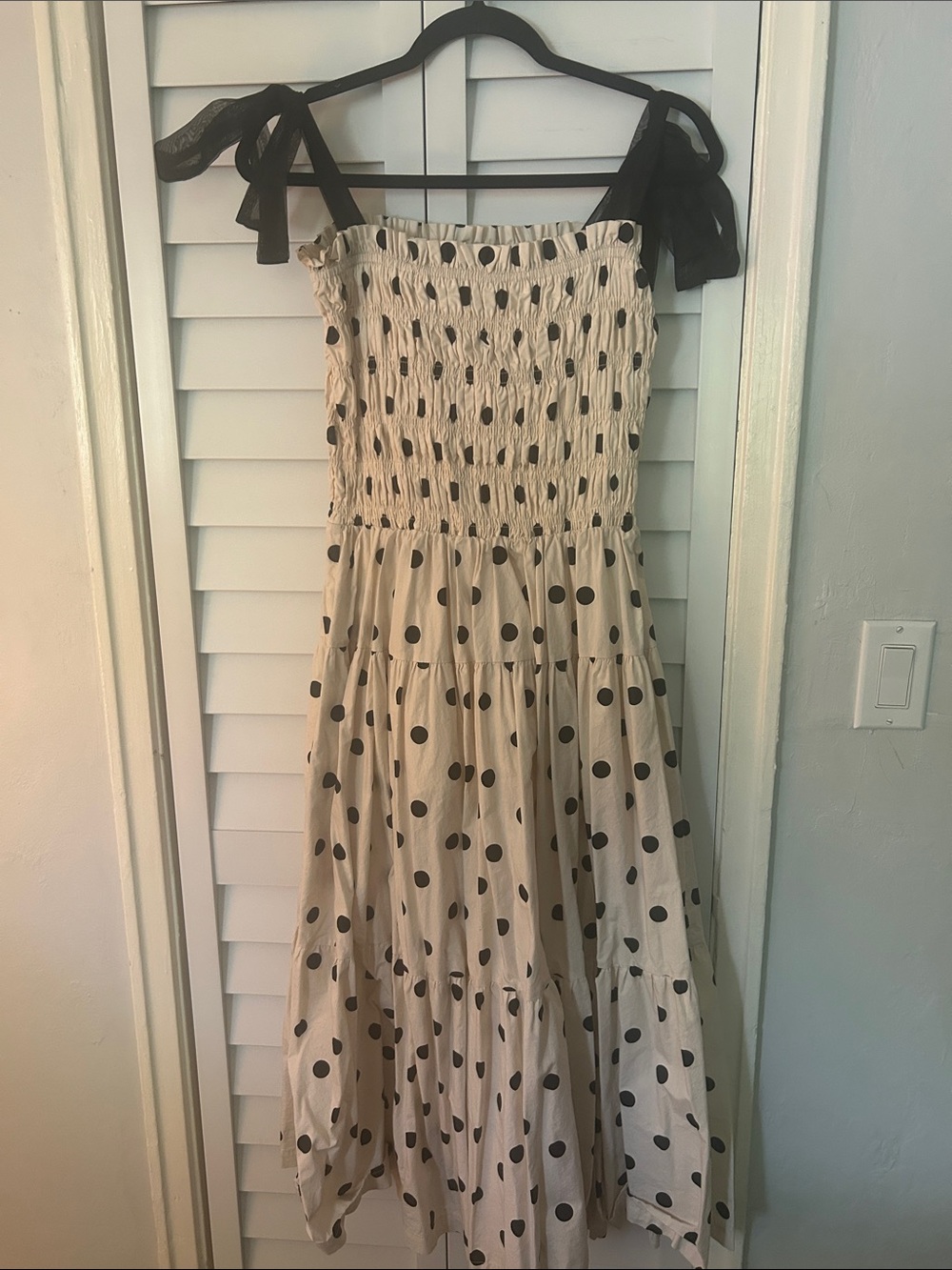 En Saison Cream Black Polka Dot Smocked Tiered Midi Dress Ribbon Bows- Sz. Large - Picture 2 of 6